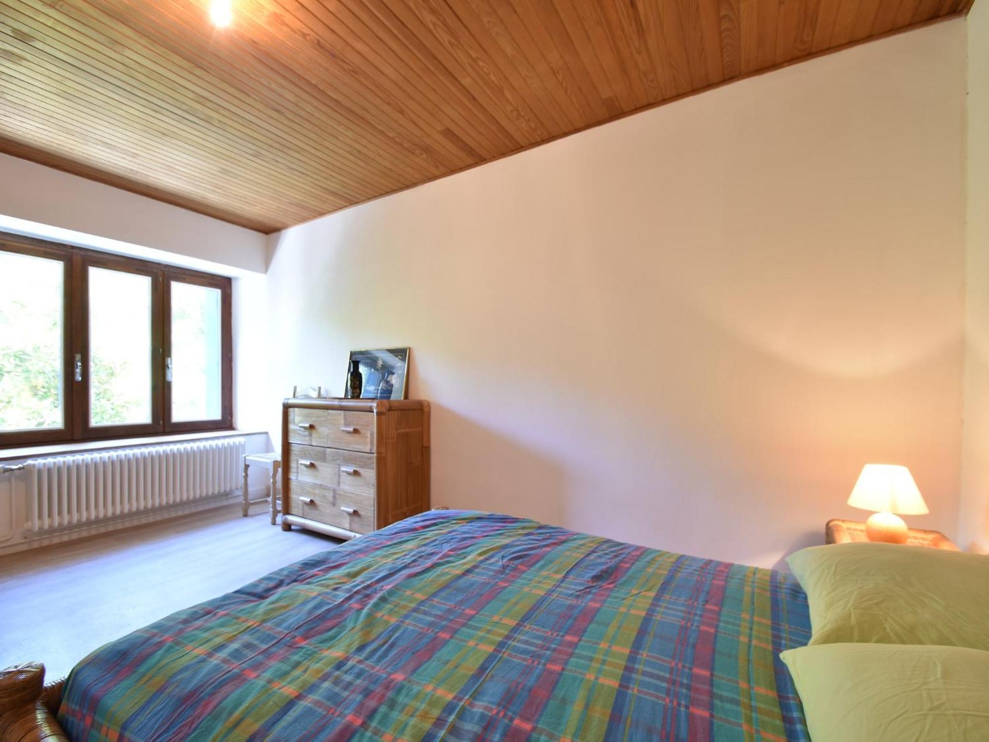 Superb Holiday Home With Private Garden Yvias Exterior photo